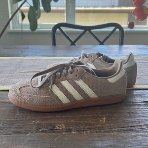 Adidas Sambas, Like New, Size Men’s 7/Women’s 8